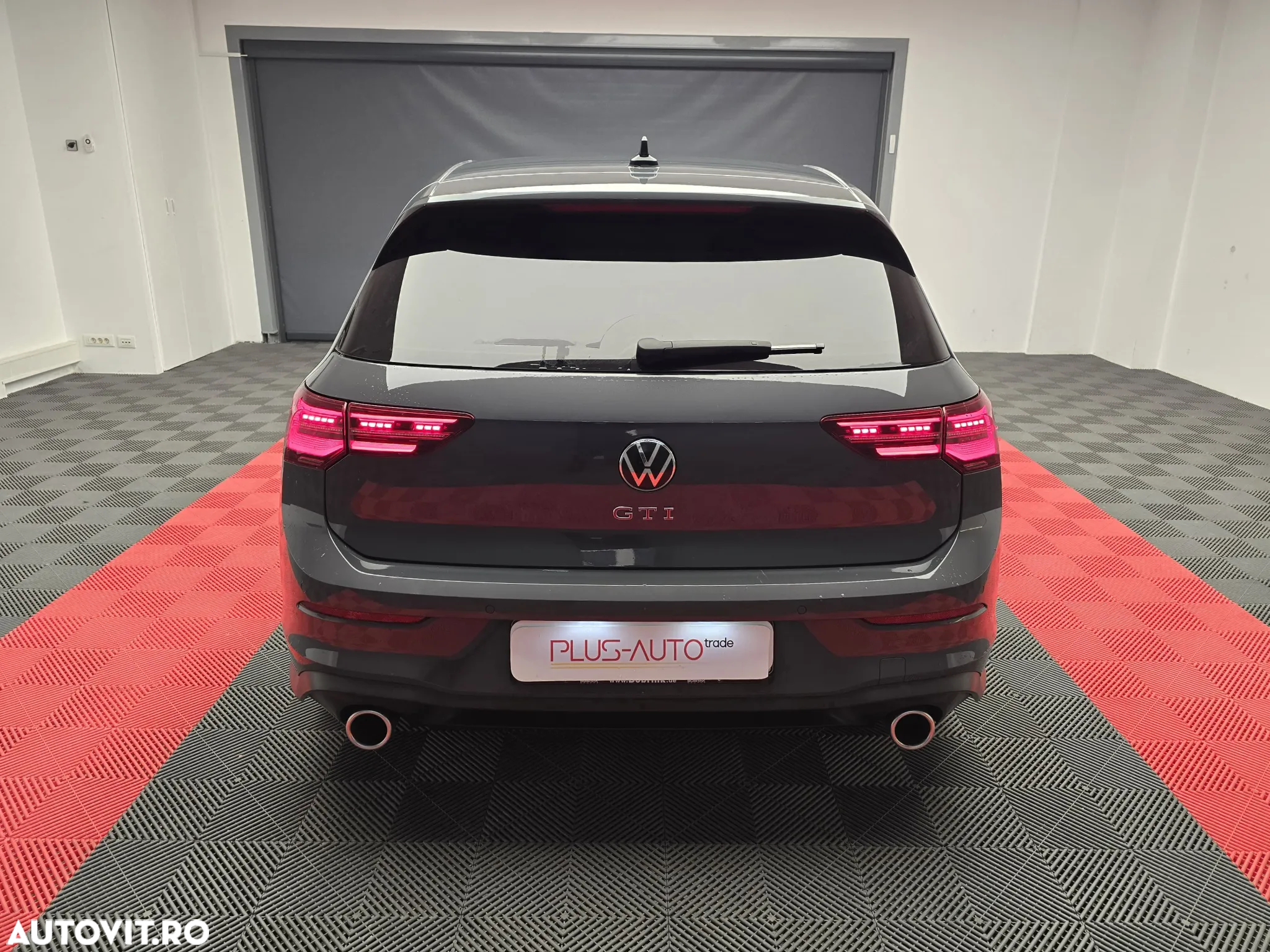 Volkswagen Golf GTI (BlueMotion Technology) DSG Performance - 6