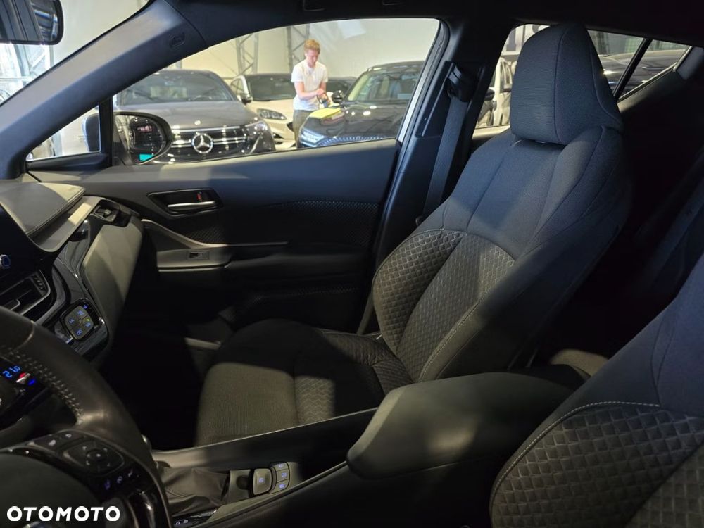 Toyota C-HR Style - 25