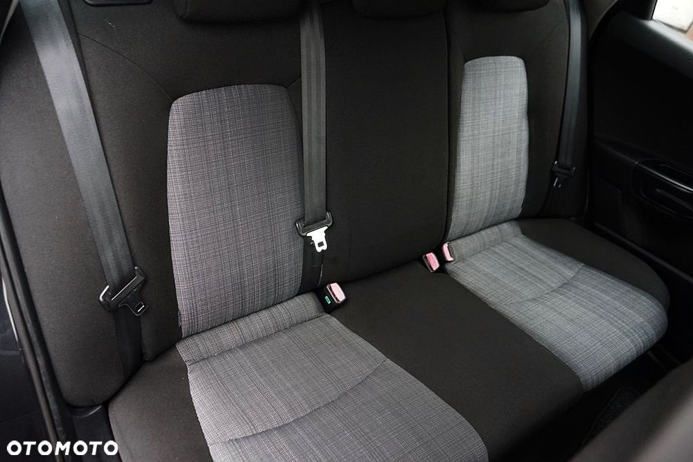 Kia Ceed 1.6 CRDi 90 ISG Spirit - 22