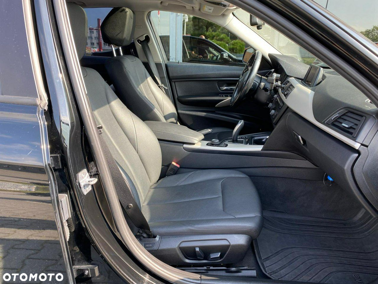 BMW Seria 3 - 14