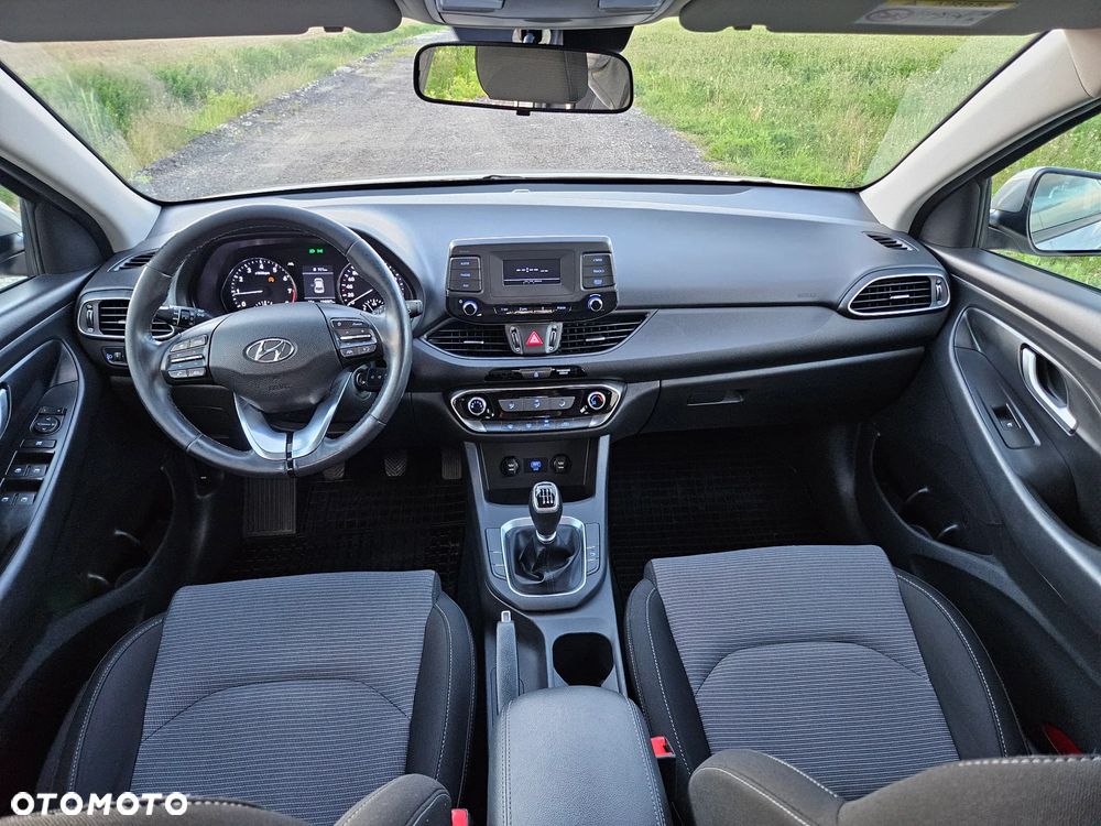 Hyundai i30 1.5 DPI Modern - 16