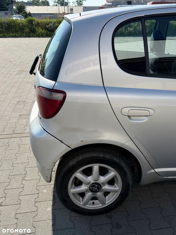 Toyota Yaris 1.3 Luna - 12