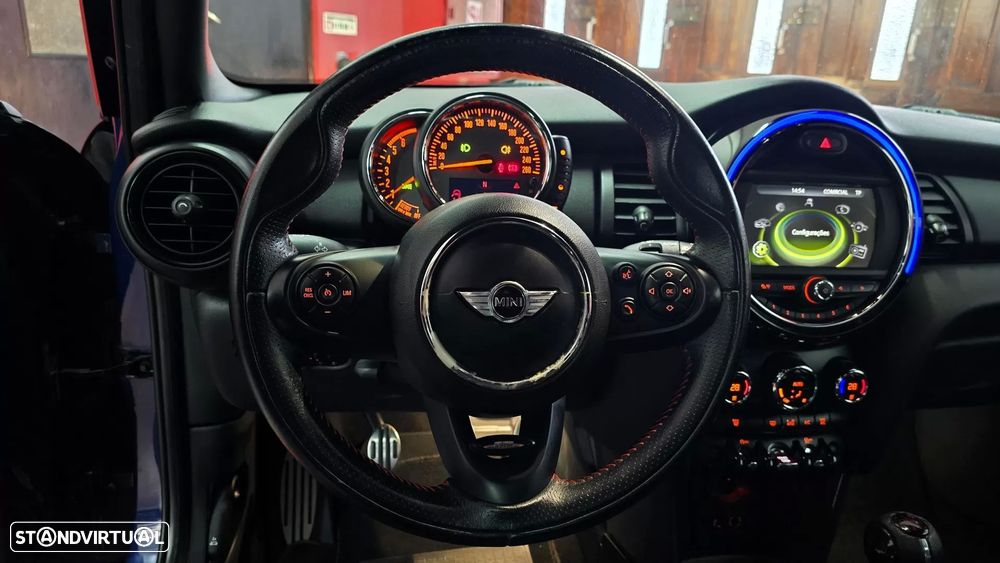 MINI 5 Portas One D - 22