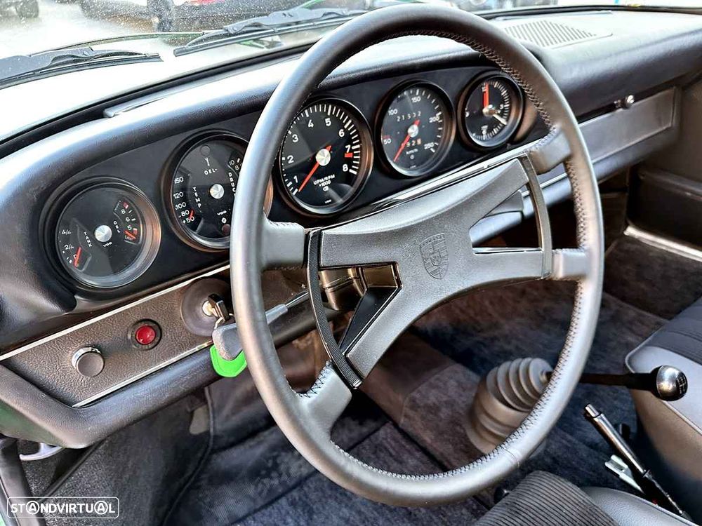 Porsche 911 (991) - 12