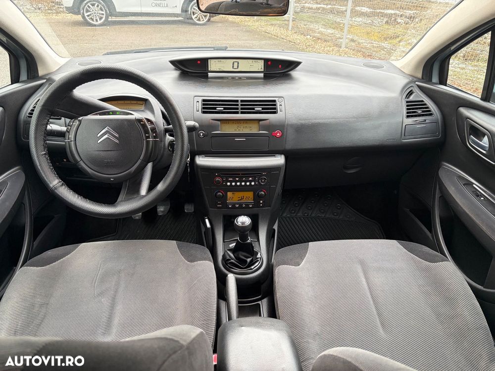 Citroën C4 1.6 HDI 16V SX - 12