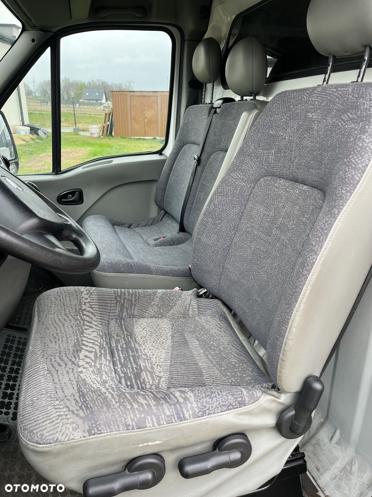 Nissan INTERSTAR - 16