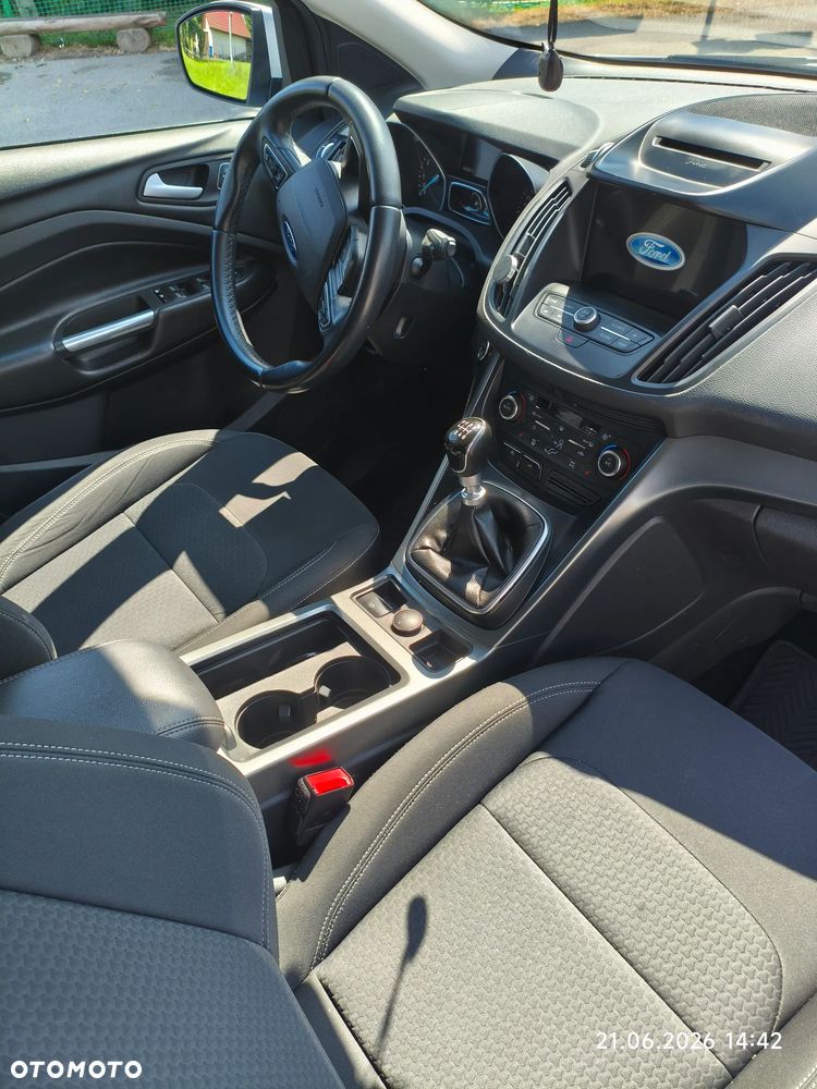 Ford Kuga - 2