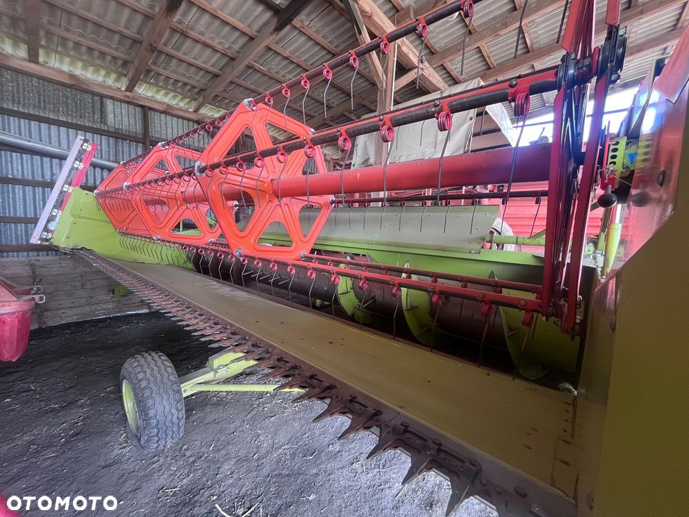 Claas Tucano 320 - 26