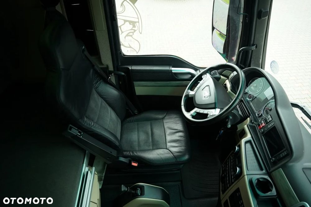 MAN TGX 18.580 / GX / RETARDER / CAŁY NA PODUSZKACH / NAVI RIO / BOGATE WYPOSAŻENIE / - 28