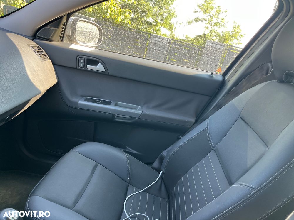 Volvo S40 2.0 Rdesign Edition - 8