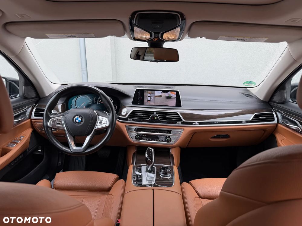 BMW Seria 7 - 28