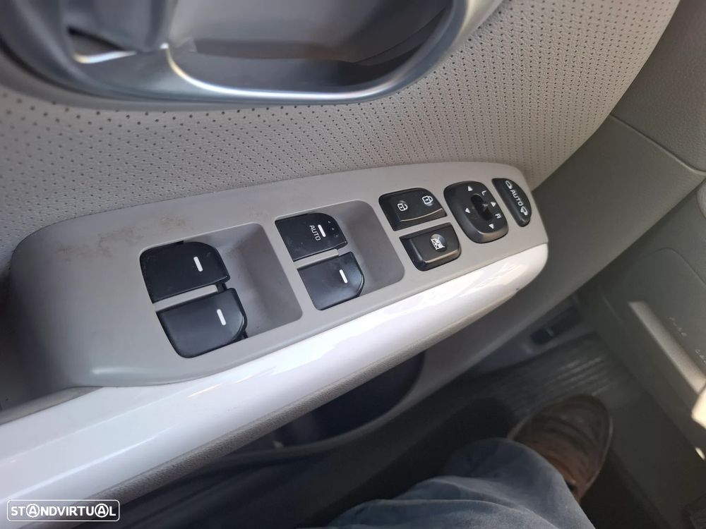 Kia e-Soul EV Play - 12