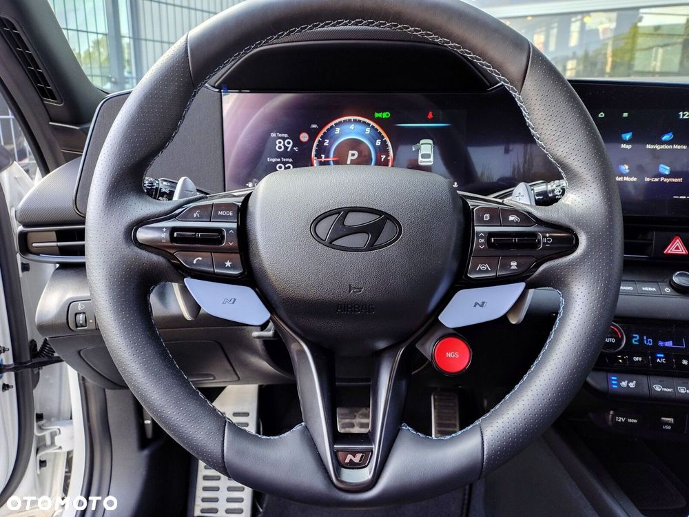 Hyundai Elantra - 19