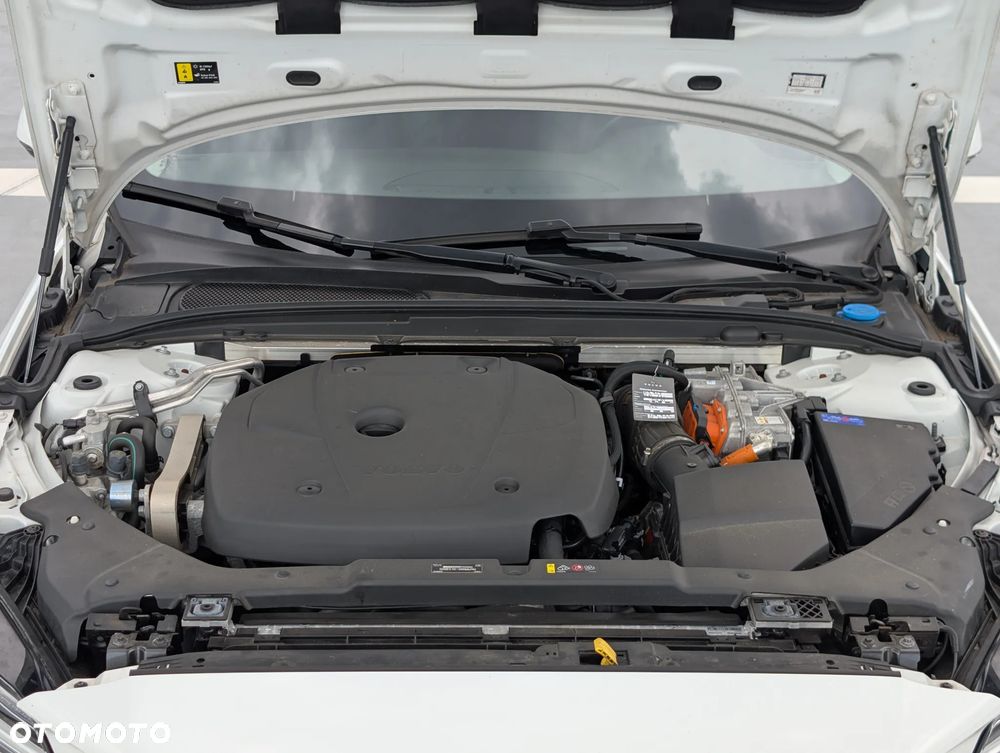 Volvo V60 T6 AWD Recharge Geartronic Inscription - 31