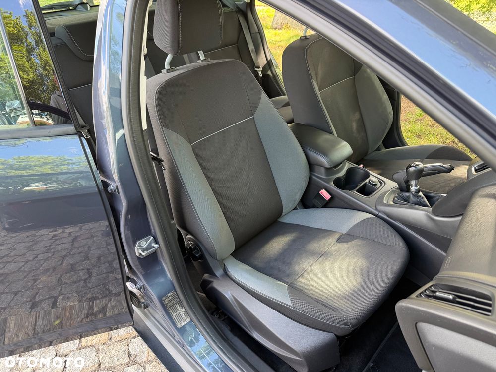 Ford Focus 1.6 TDCi DPF Champions Edition - 23