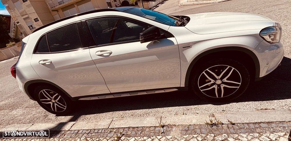 Mercedes-Benz GLA 180 — fotografia 4