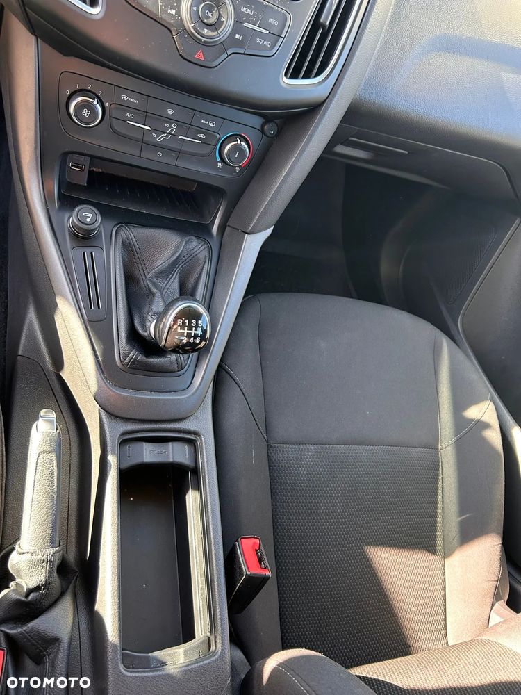 Ford Focus 1.5 TDCi Trend - 10