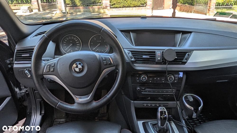 BMW X1 xDrive20d Sport Line - 9