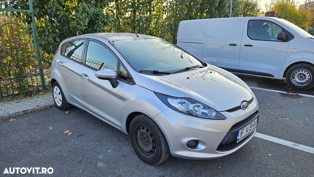 Ford Fiesta - 2