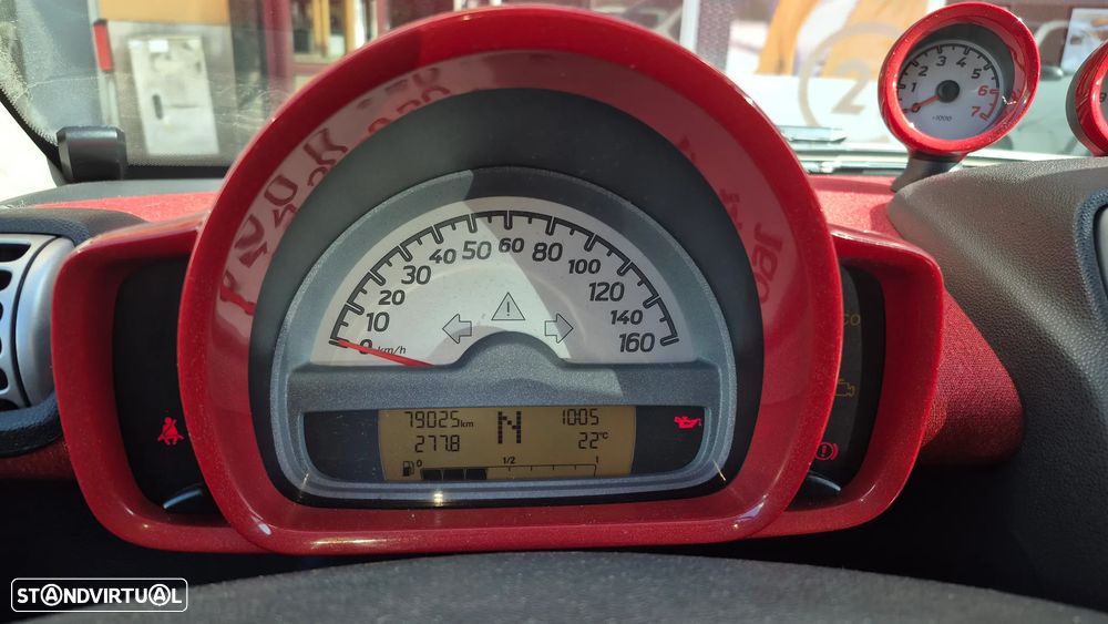 Smart Fortwo Cabrio - 1