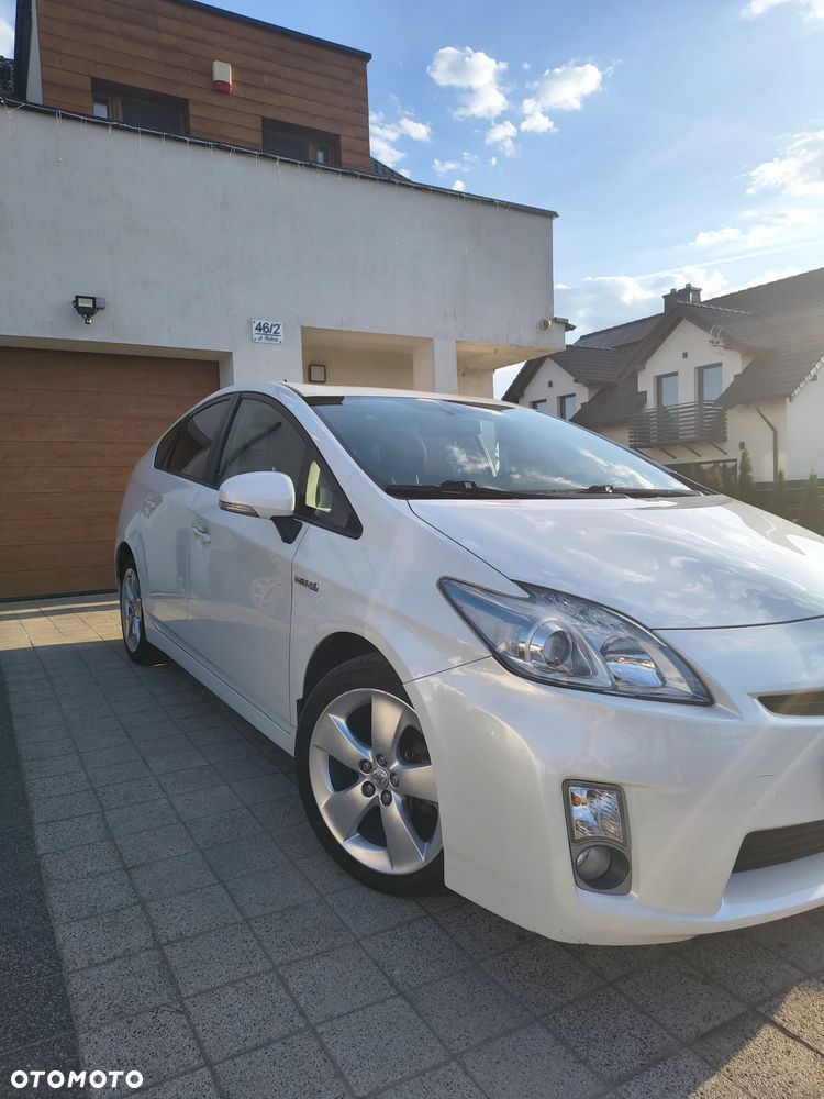 Toyota Prius 1.8 HSD Prestige - 5