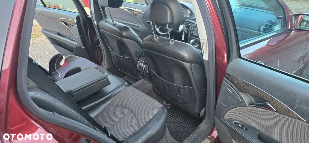 Mercedes-Benz Klasa E 320 CDI T Avantgarde - 5