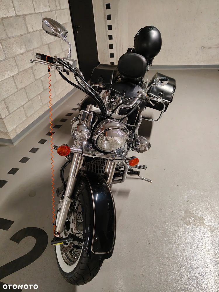 Suzuki VL 800 Volusia - 14
