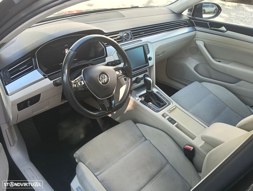 VW Passat 2.0 TDI Highline DSG - 20