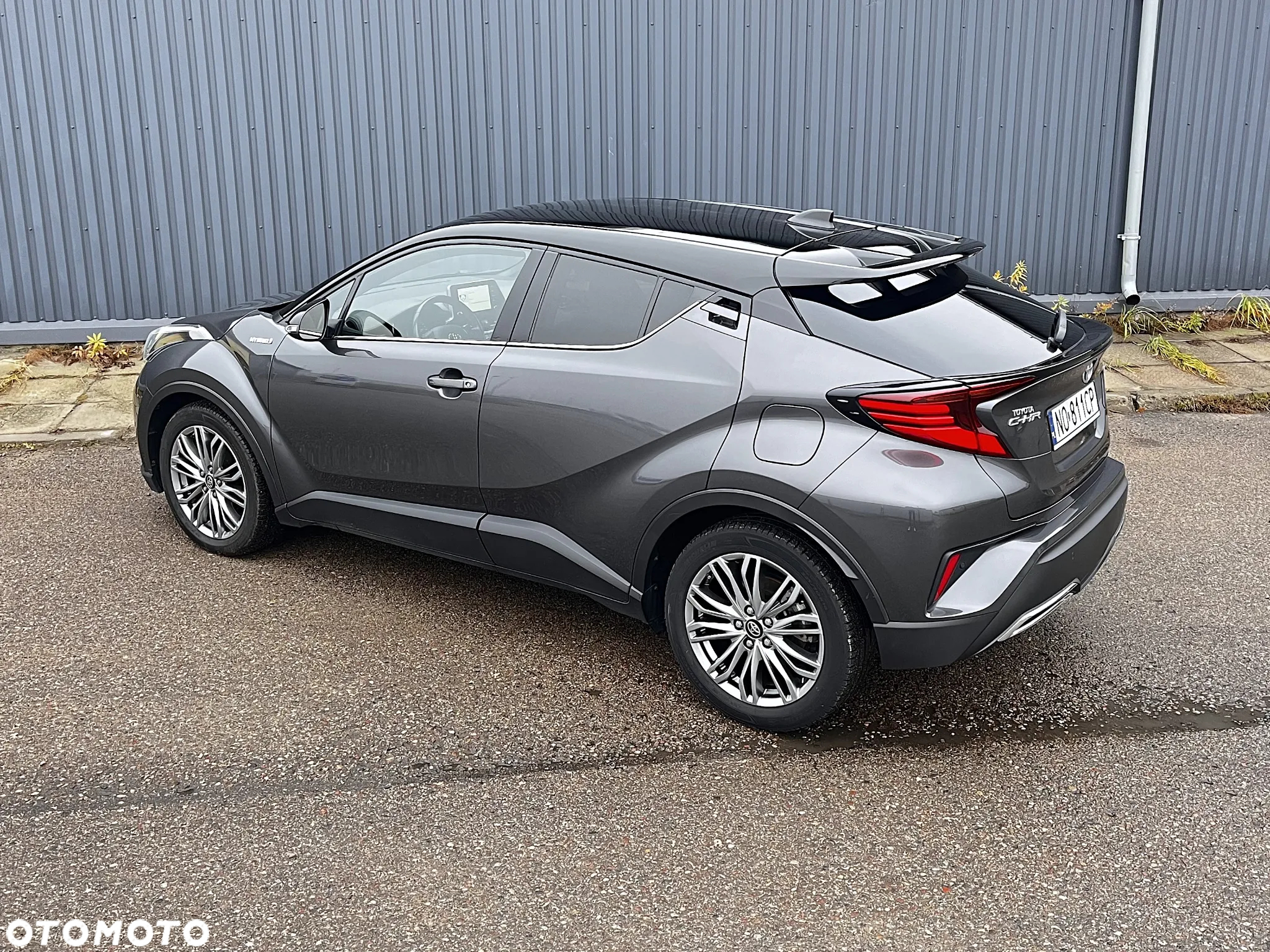 Toyota C-HR - 11