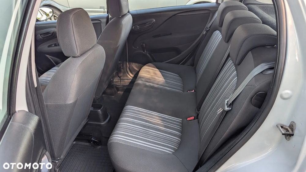 Fiat Punto Evo 1.4 8V Dynamic - 9