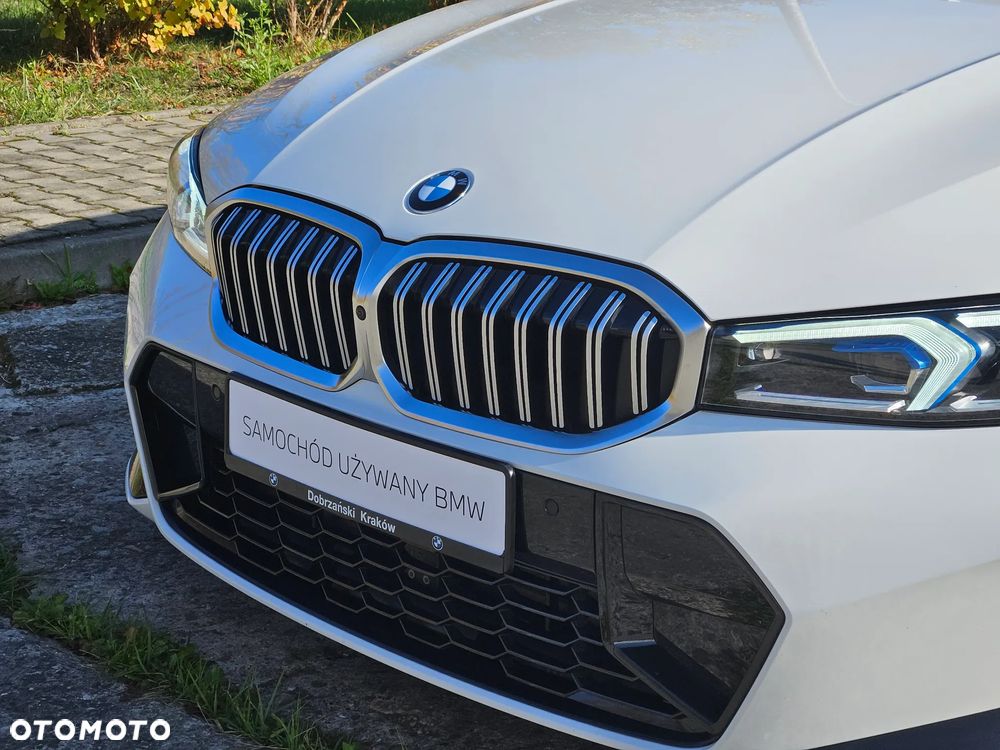 BMW Seria 3 - 12