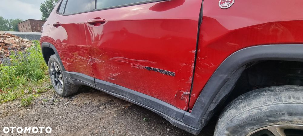 Jeep Compass - 34