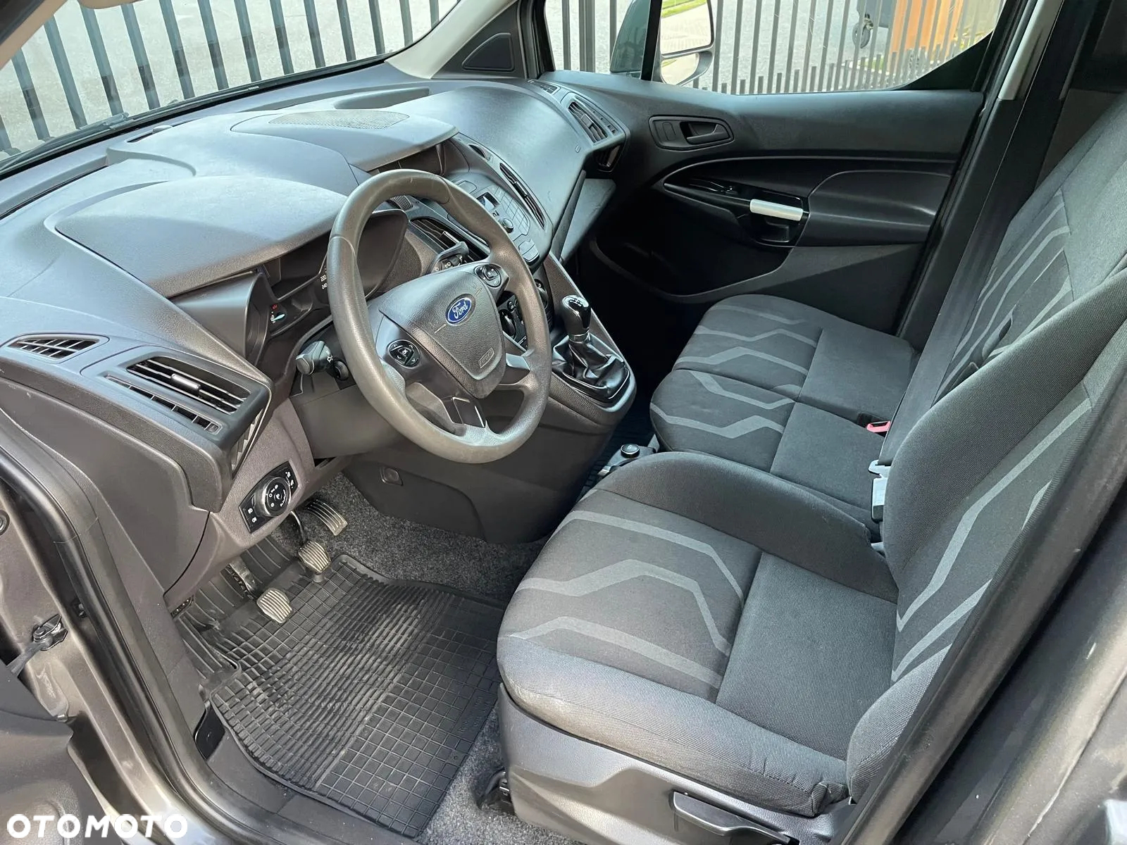 Ford Transit Connect - 3