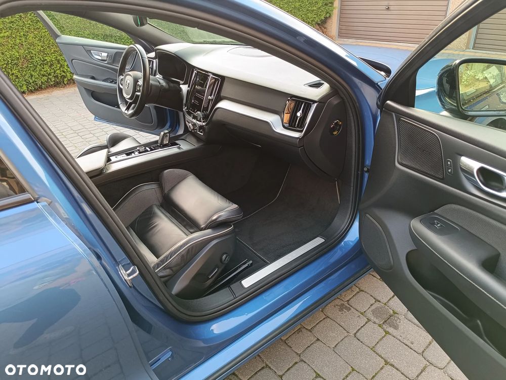 Volvo S60 B4 B R-Design - 15