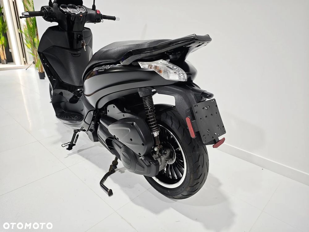 Piaggio Beverly - 12