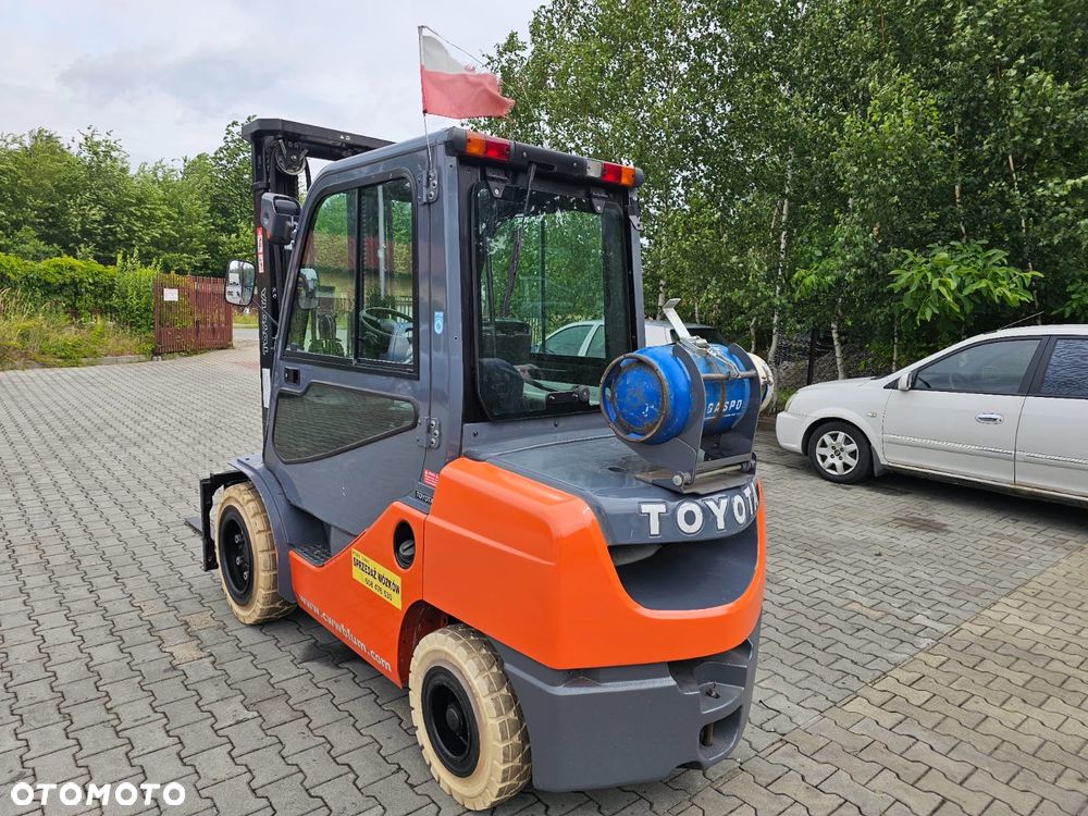 Toyota - 5