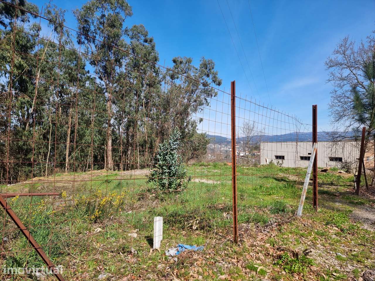 Terreno para construção com a área de 1.119m2. - Grande imagem: 4/6