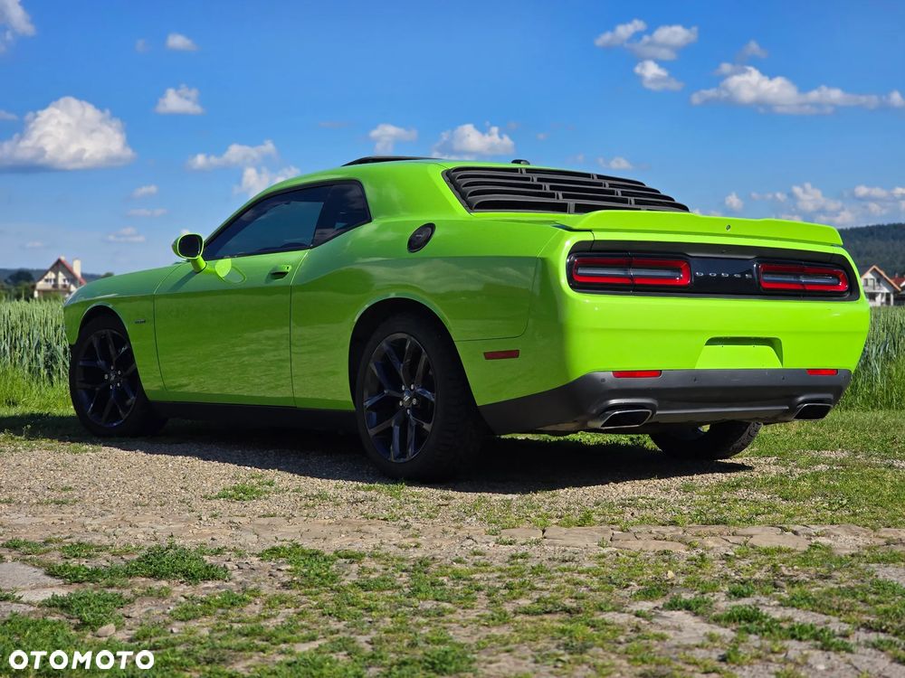 Dodge Challenger Automatik R/T Plus - 2