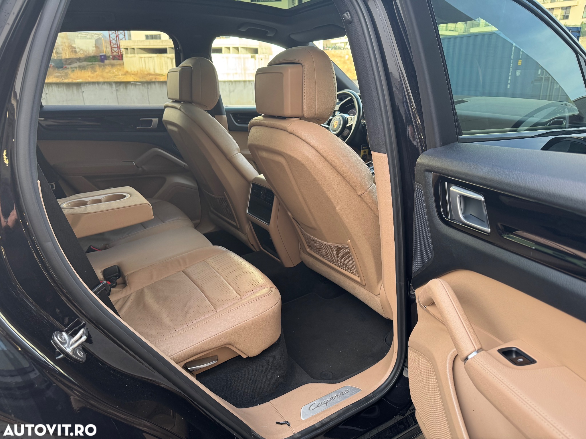 Porsche Cayenne - 9