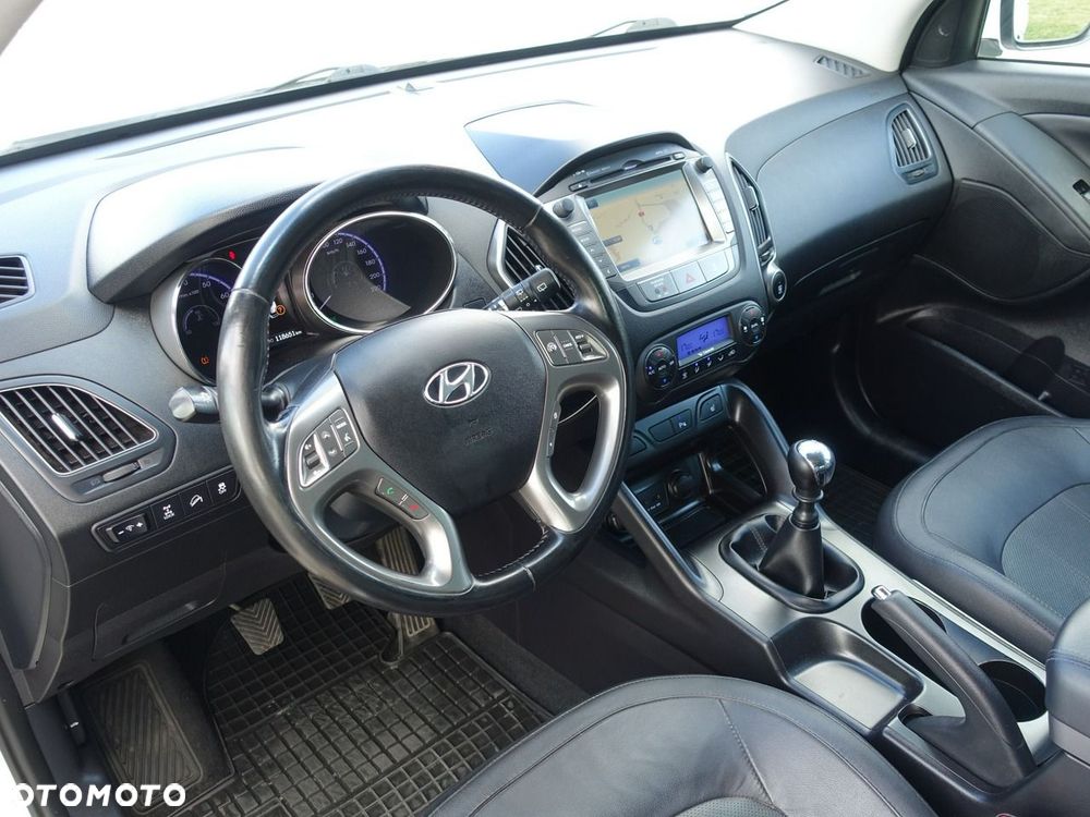Hyundai ix35 - 12