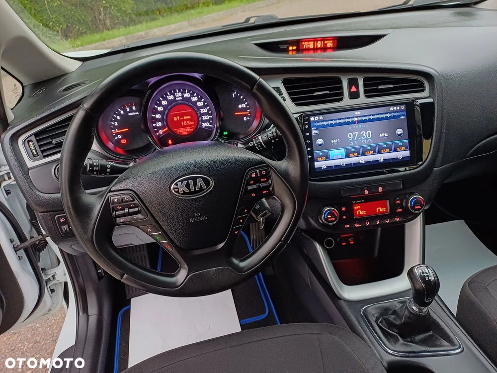 Kia Ceed - 6