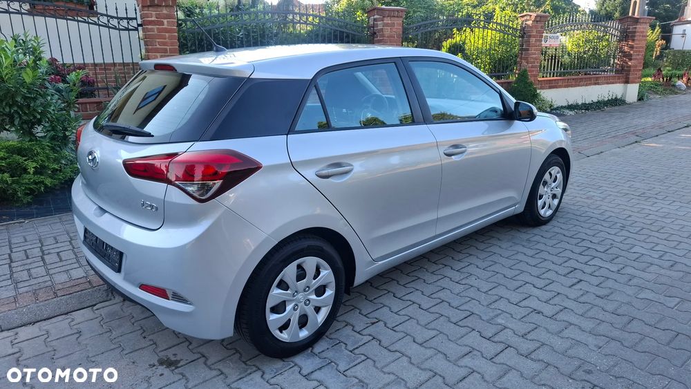 Hyundai i20 1.2 Fifa World Cup Edition - 5