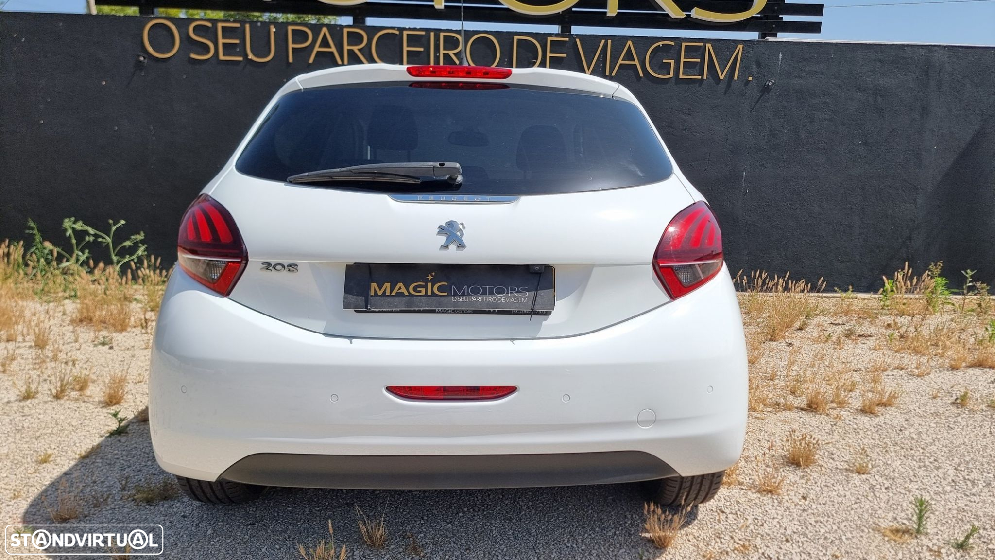 Peugeot 208 1.5 BlueHDi Signature - 6