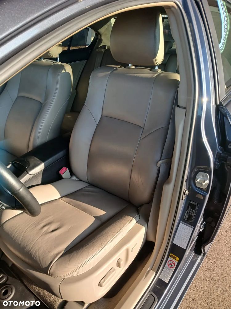 Toyota Avensis 2.2 D-CAT Prestige NAVI - 17