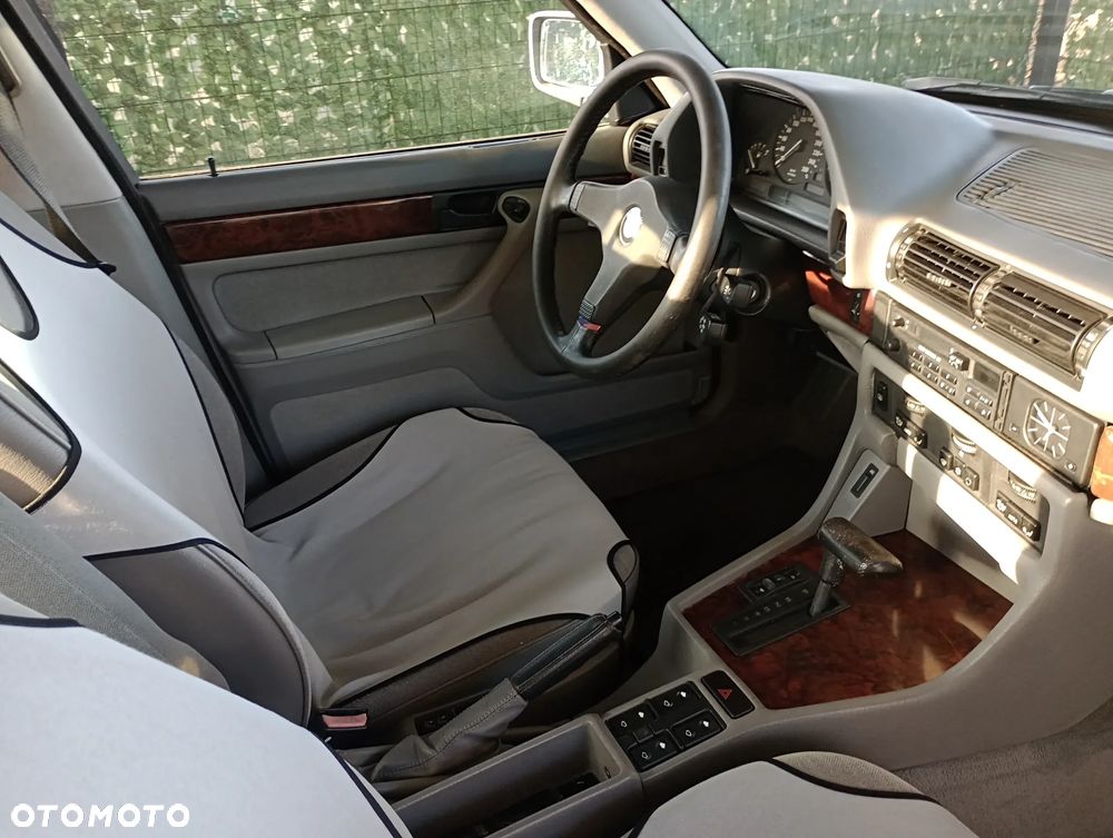 BMW Seria 7 - 23