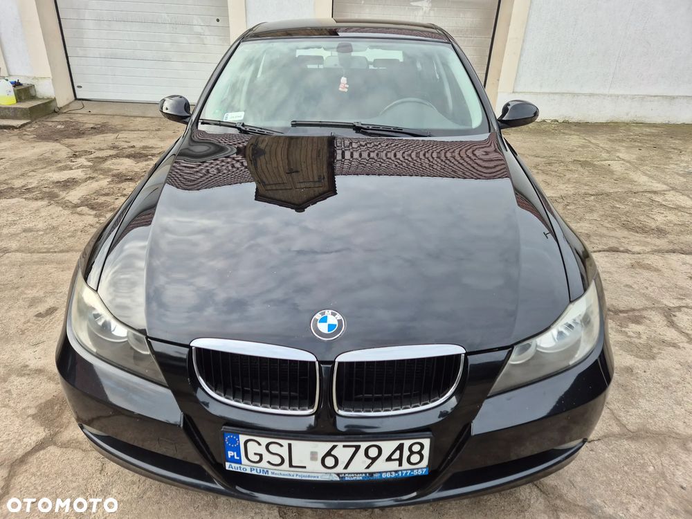 BMW Seria 3 318i - 11