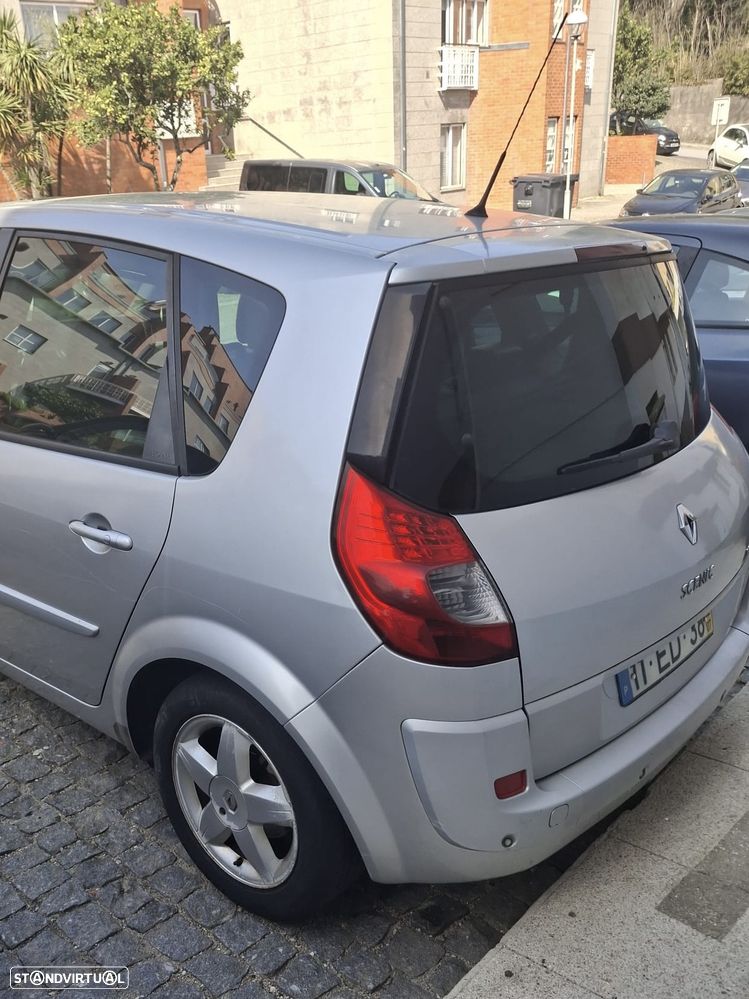 Renault Scénic - 4