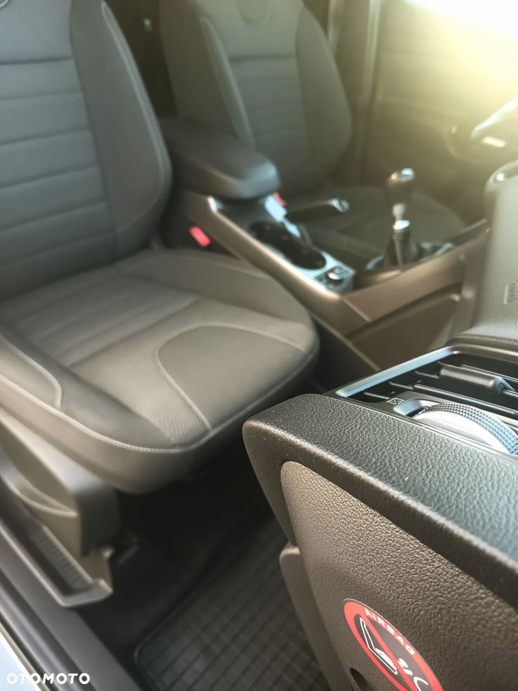 Ford Kuga 1.5 EcoBoost 2x4 Individual - 6