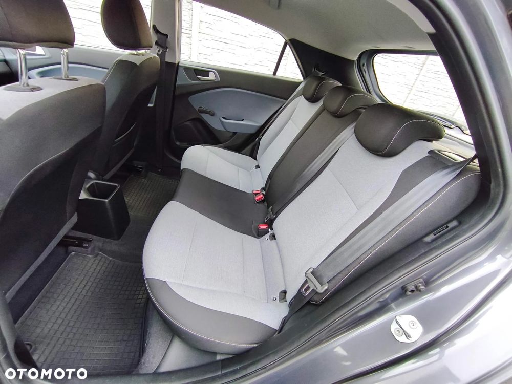 Hyundai i20 1.2 Classic + - 19