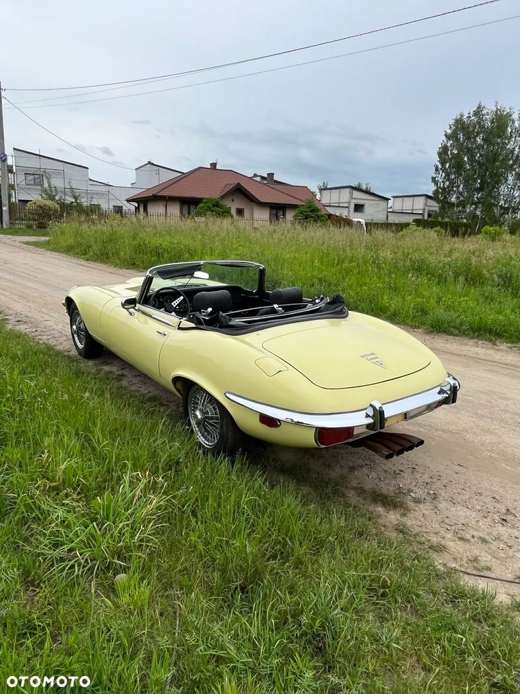 Jaguar E-Type - 9